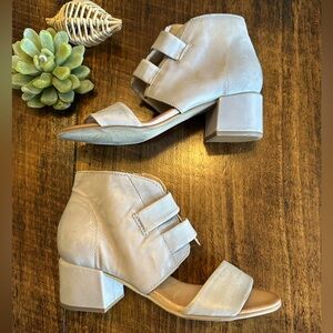 Miz Mooz | Brennan Leather Heeled Sandals,  Color - Glacier, Size 37